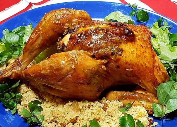 Receita económica de Frango no Forno Recheado com Cuscuz