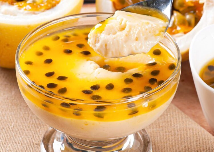 Receita da Mousse de Maracujá fácil e rápida