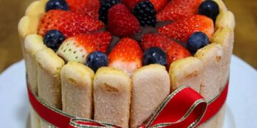 Receita da Charlotte de Frutos Vermelhos