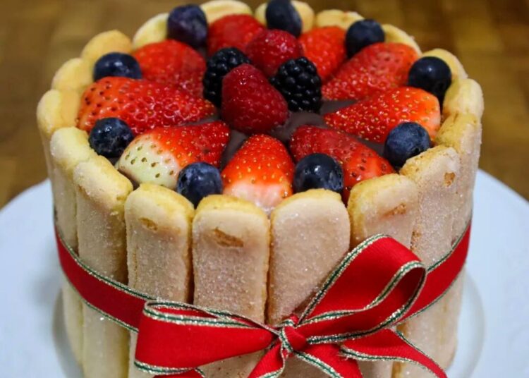 Receita da Charlotte de Frutos Vermelhos