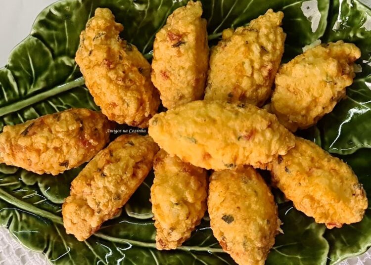 Receita dos Pastéis de Arroz com Chouriço