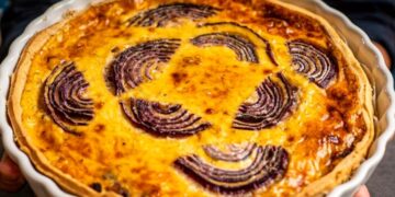 Receita da Quiche de Alho Francês e Cebola Roxa