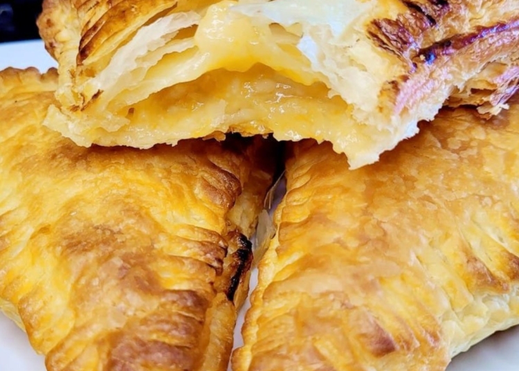 Receita dos Folhados de Compota de Pêssego