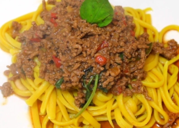 Receita de Linguine com sabor a Limão com Carne Picada