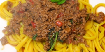Receita de Linguine com sabor a Limão com Carne Picada