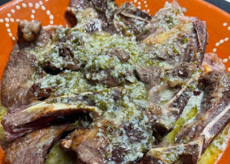 Receita de Monster BBQ com Molho de Manteiga e Limão