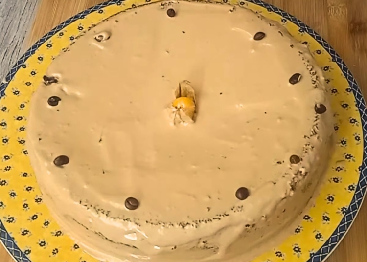 Receita do Bolo de Caramelo e Café