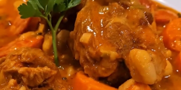 Receita de Perna de Peru com Feijão Branco
