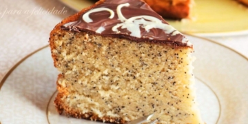 Receita do Poppy Seed Cake com Cobertura de Dois Chocolates