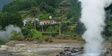 Cozido das Furnas, Polvo assado ou as doces Malassadas. Ir aos Açores é uma verdadeira perdição gastronómica