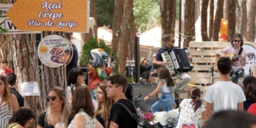 Pode encontrar o melhor da gastronomia e cultura brasileira no Estoril