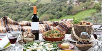 Monsaraz. Viva a beleza do Alqueva e saboreie as especialidades alentejanas