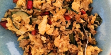 Receita de Arroz Frito para aproveitar restos