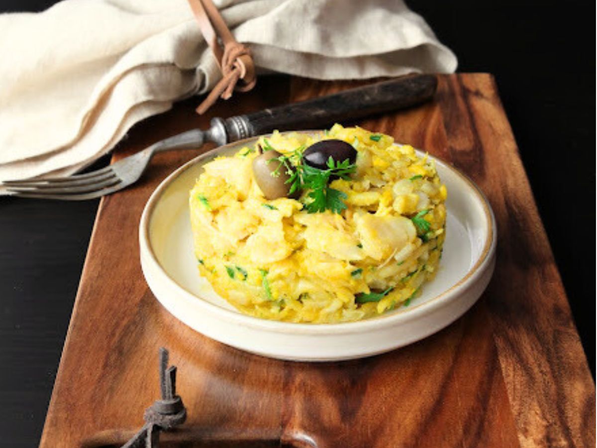 Receita de Bacalhau à Brás Receitas de Culinária TV