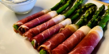 Receita de Espargos com Presunto