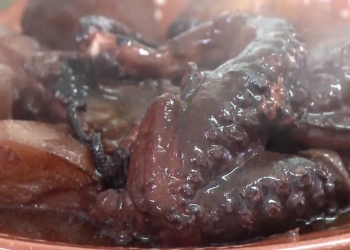 Conheça os segredos do Polvo Assado do restaurante mais antigo de Mosteiros, nos Açores