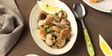 Receita de Amêijoas à Moda da Casa