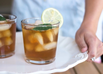 Com o calor, um chá gelado pode ser muito refrescante
