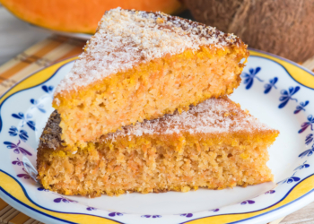 Bolos para amantes de coco. 5 receitas saborosas para aprender