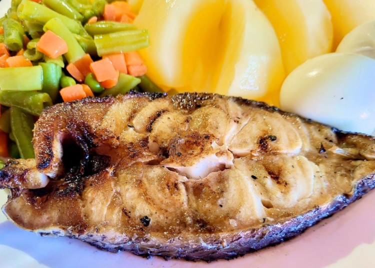 Receita de Corvina Grelhada com Legumes