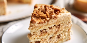 Bolo de Bolacha (imagem meramente ilustrativa) / Receitas de Culinária