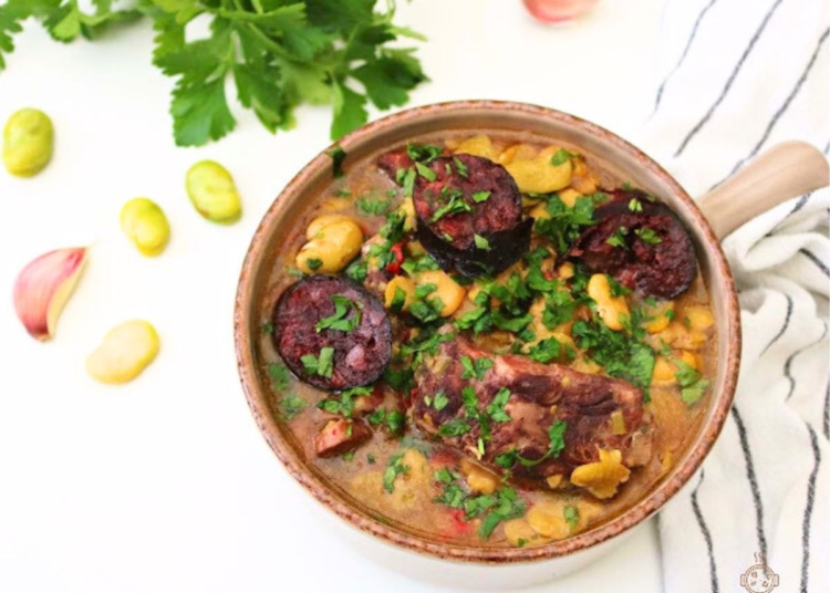 Receita das Favas com Entrecosto e Chouriço