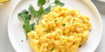 Receita imperdível de Ovos Mexidos no Micro-ondas
