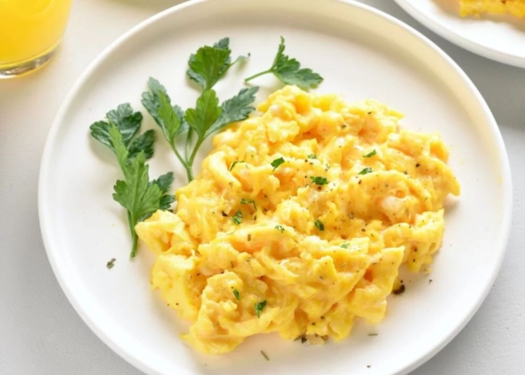 Receita imperdível de Ovos Mexidos no Micro-ondas