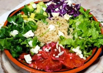 Receita da melhor Salada de Quinoa com Citrinos e Abacate