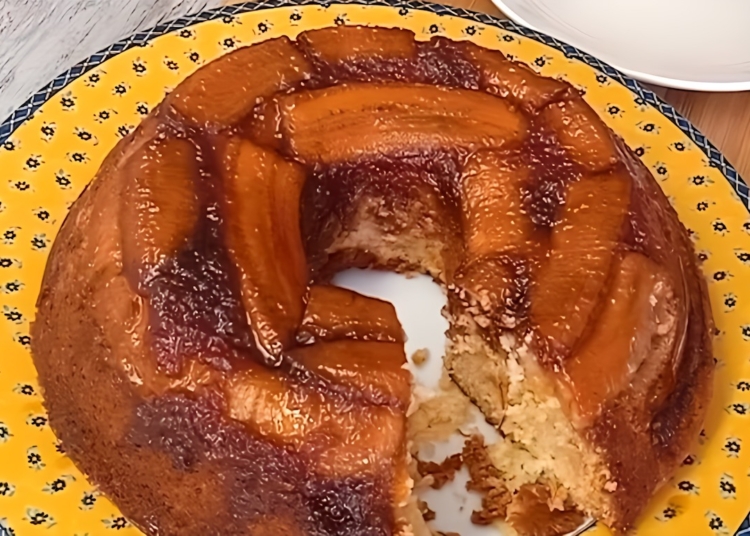 Aprenda a fazer a receita portuguesa de Bolo de Banana