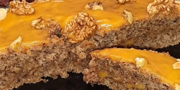 Receita do Bolo de Noz com Doce de Ovos
