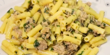 Receita simples e rápida de Massa com Atum