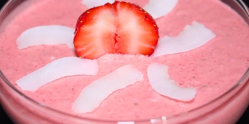 Receita de Mousse de Morango com Coco