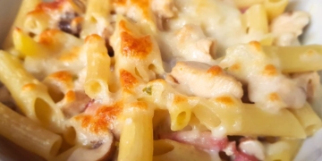 Receita de Penne com Peru e Bacon