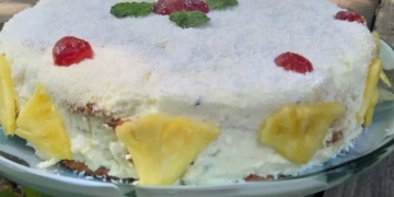 Receita do Bolo de Bolacha de Ananás com Coco e Hortelã