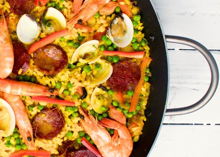 Receita imperdível da Paella à Alquimia