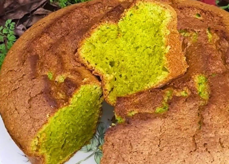 Receita do Bolo de Agrião e Laranja