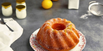 Receita do Bolo de Iogurte e Raspa de Limão