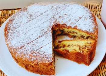Receita do Bolo Húngaro com noz e canela
