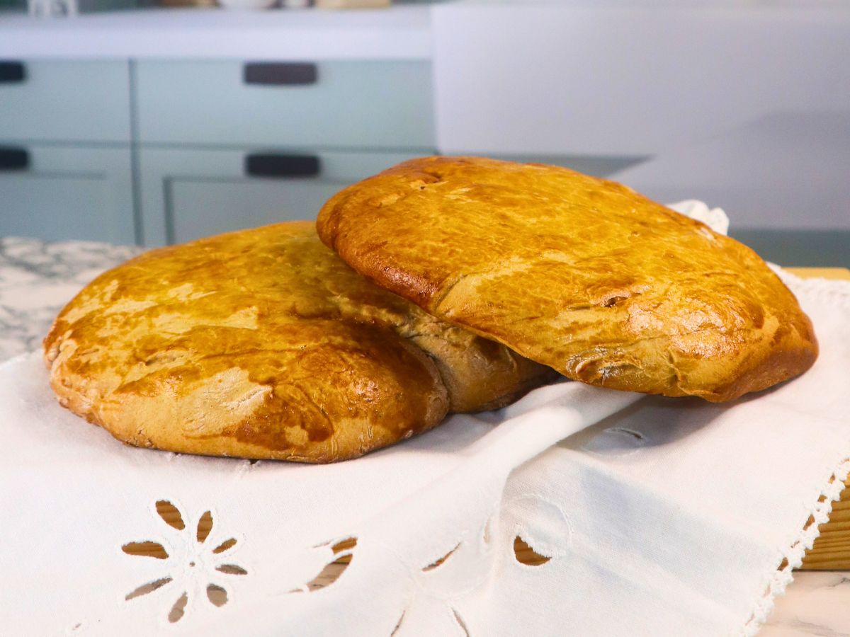 Receita do Folar de Canela e Erva Doce