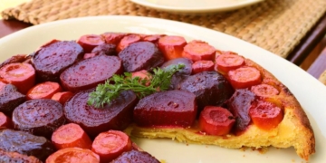 Receita da Tarte Salgada de Beterraba e Cenoura