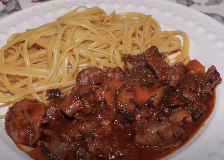 Receita de Miúdos de frango com massa Linguine
