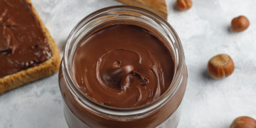 Nutella Lovers: Aprenda a fazer creme de avelã em casa