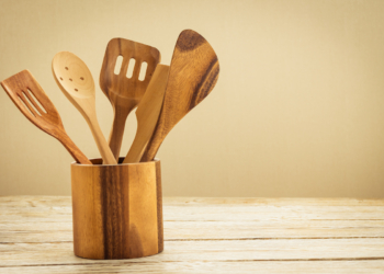 Dicas para limpar utensílios de madeira