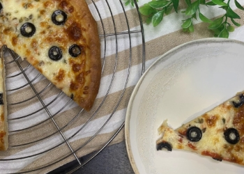 Receita de Pizza de Queijo e Tomate