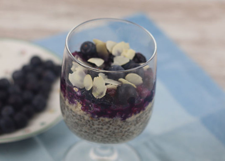 Receita de Pudim de Chia e Mirtilos