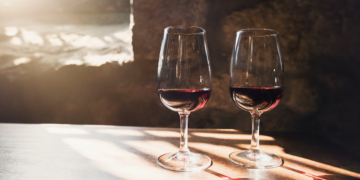 Celebre o Vinho do Porto, brindando à tradição e à história