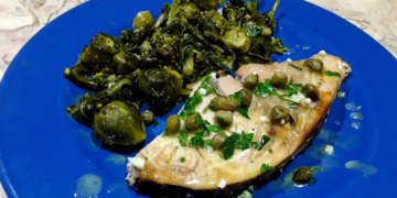 Receita de Espadarte Grelhado com Molho de Manteiga e Alcaparras