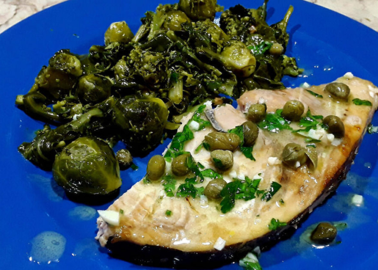 Receita de Espadarte Grelhado com Molho de Manteiga e Alcaparras