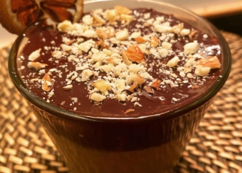 Receita de Mousse de manteiga de amendoim e chocolate